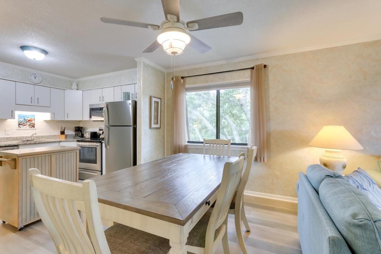 Hilton Head Condo With Balcony And Pool, Walk To Beach Hilton Head Island Exteriér fotografie